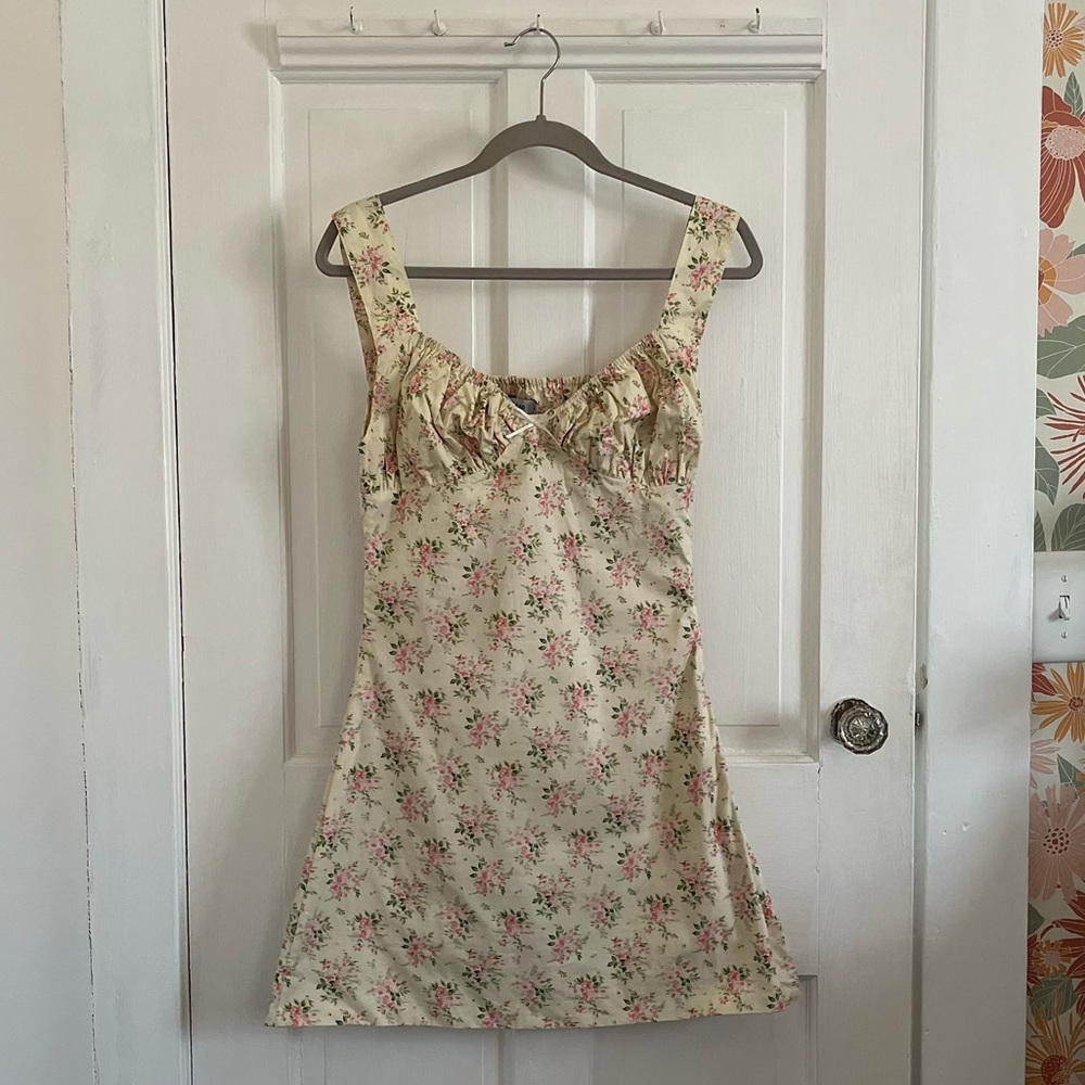 With Jean Cher Mini Dress – Bouquet of Flowers